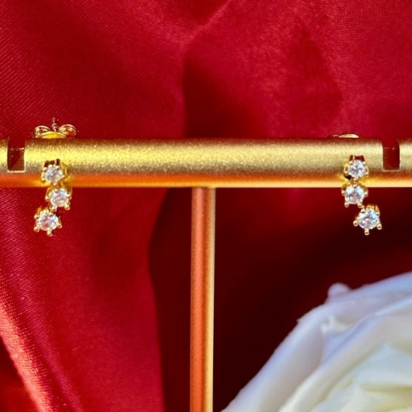 925 Sterling Silver Hypoallergenic 14K gold plated star - Picture 7 of 12